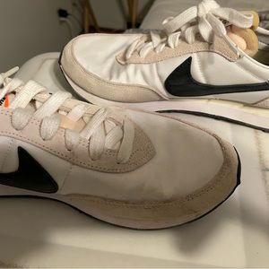 Youth Nike shoe size 7